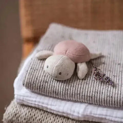 Babyrassel Schildkröte - rose Ava und Yves