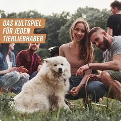 Glückliche Gruppe mit flauschigem Hund im Freien – perfektes Spielzeug für Tierliebhaber