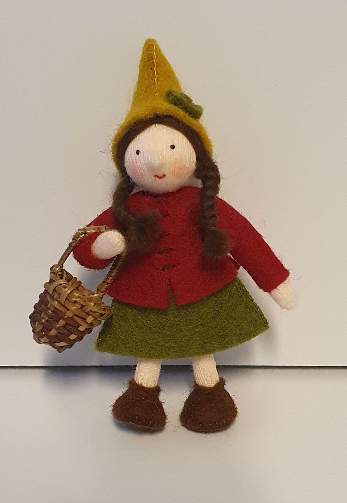 Taschenzwergin mit Stroh-Eimer (Tochter) Ambrosius