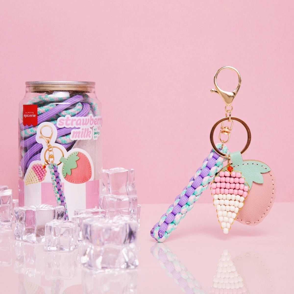 Selbstgemachter Erdbeer-Milch-Schlüsselanhänger mit Perlen und geflochtenem Band, DIY-Bastelset für Kinder