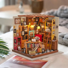 DIY Miniature House Sams Arbeitszimmer