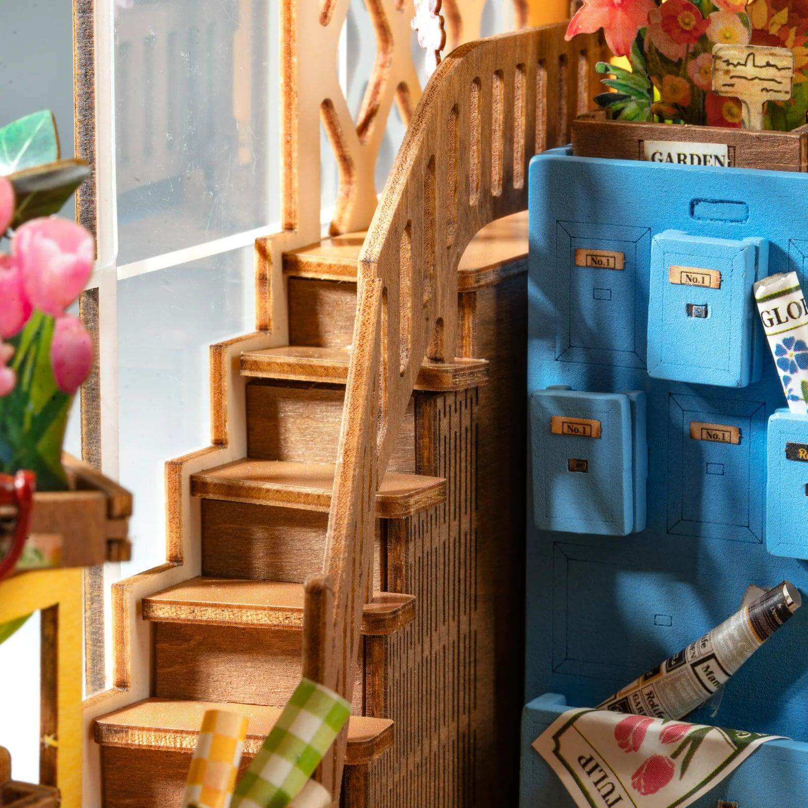 DIY Buchstütze - Book Nook Garden House Robotime