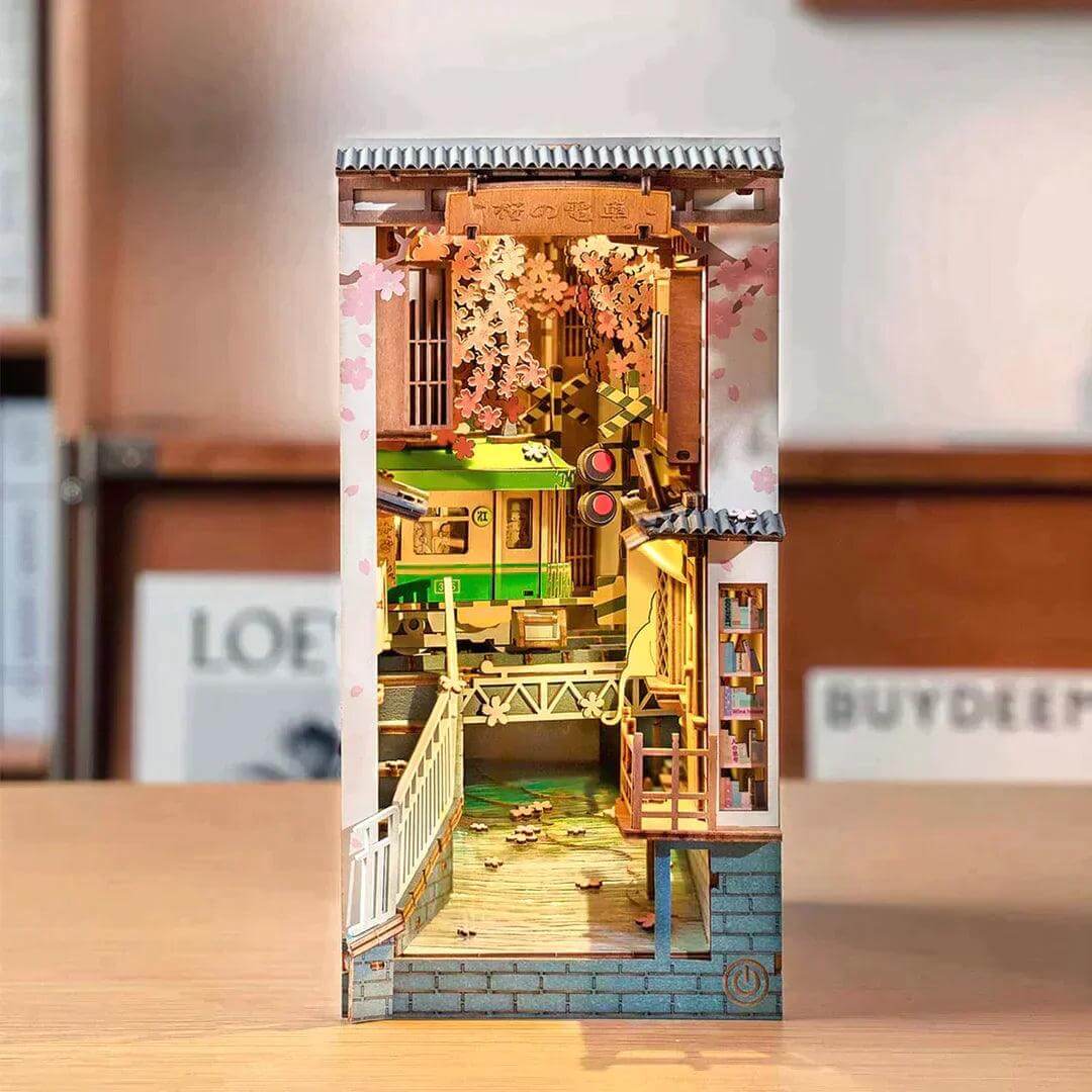 DIY Buchstütze - Sakura Densya Robotime