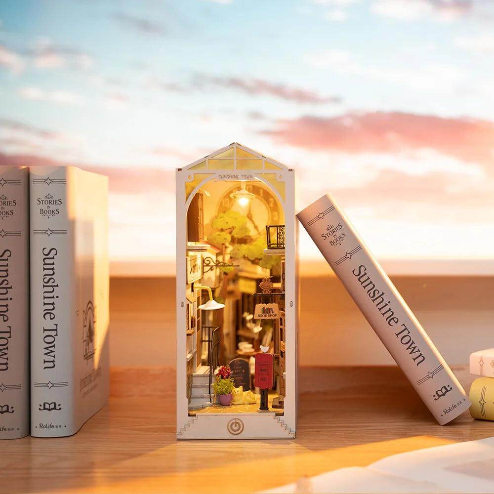 DIY Buchstütze - Sunshine Town Robotime