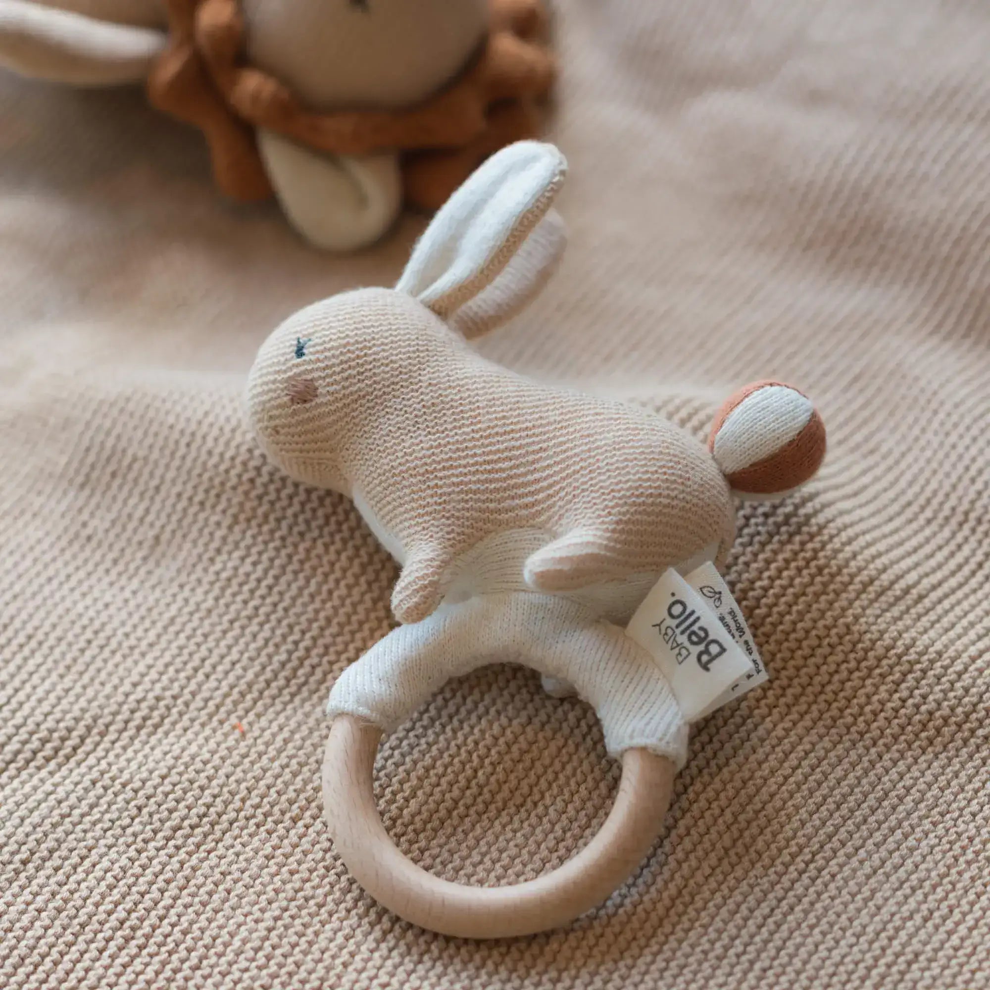Baby Rassel Rassel - Roxy der Hase – kunstundspiel